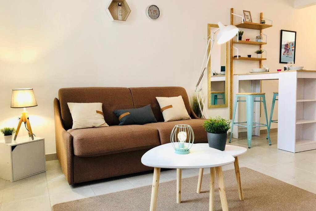Apartment Studio Serenite-la Roquette-rue Tres Calme Arles