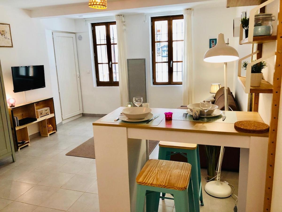 Apartment Studio Serenite-la Roquette-rue Tres Calme *