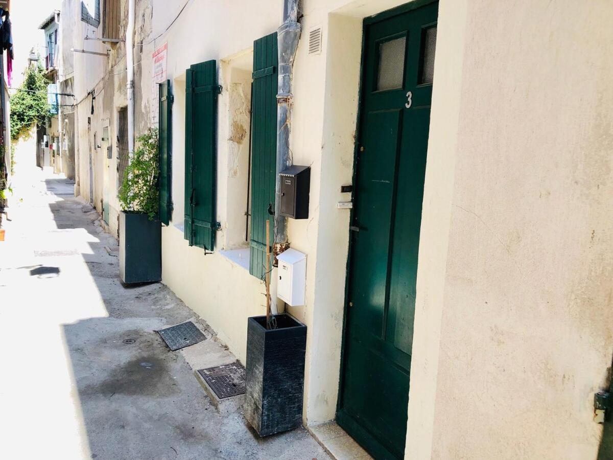 Studio Serenite-la Roquette-rue Tres Calme Apartment